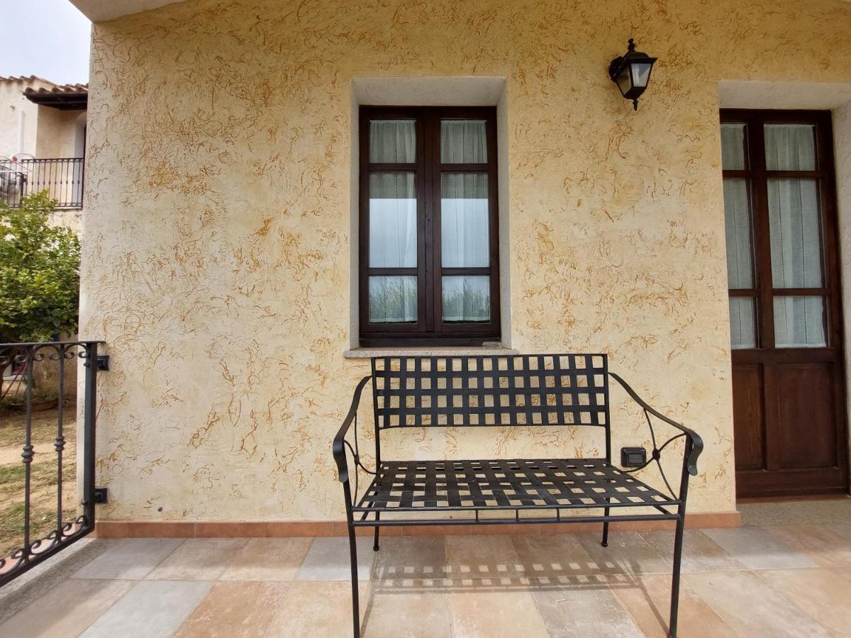 Hotel La Corte Rosada วิลลัสซีมีอุส ภายนอก รูปภาพ